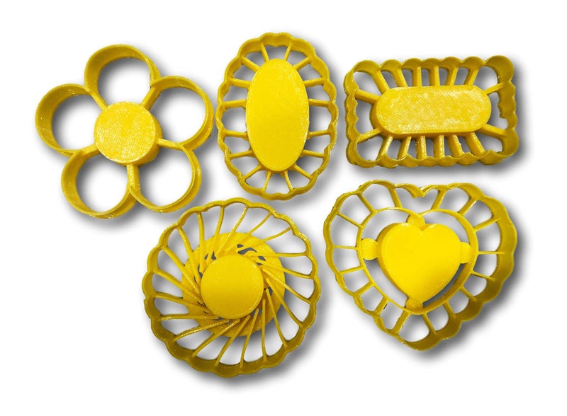 Cookie Cutz Thumbprint Shaped Cookie Cutters (Set of 5 Cutters, 2.5â€ each) - Image 1